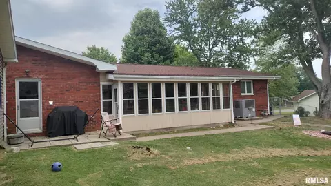 504 E Clark Trl, Herrin, IL 62948 photo 20