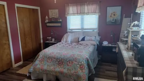 504 E Clark Trl, Herrin, IL 62948 photo 7