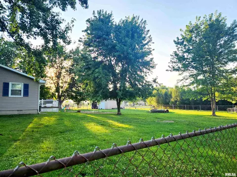 11574 E Radisson Rd, Mount Vernon, IL 62864 photo 4