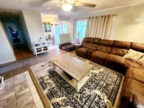11574 E Radisson Rd, Mount Vernon, IL 62864 photo 6