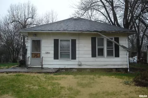 205 N Stuyvesant St, Benton, IL 62812