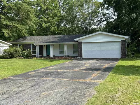 3103 W Woodlawn Pl, Marion, IL 62959