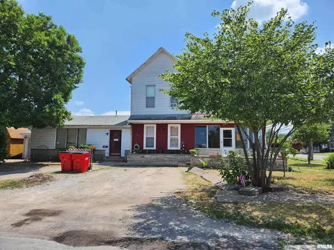 301 E Poplar St, Du Quoin, IL 62832