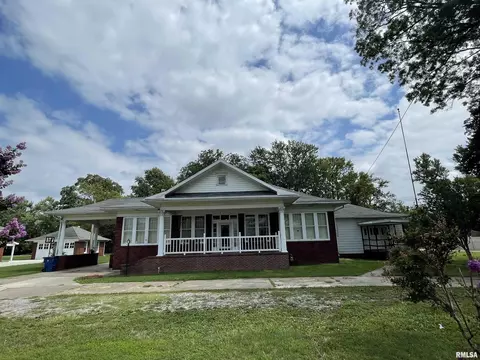 801 W Main St, Carmi, IL 62821 photo 1