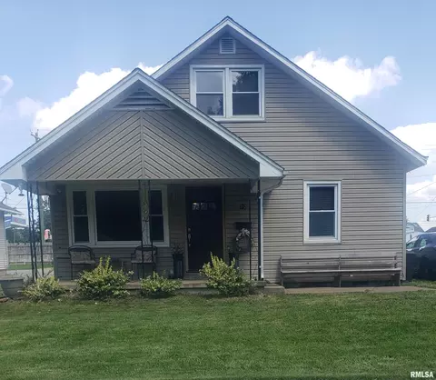 712 S 16th St, Herrin, IL 62948