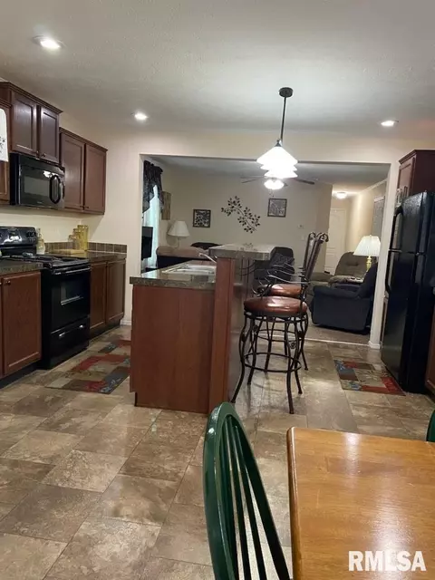 15996 E Austin Rd, Mount Vernon, IL 62864 photo 5