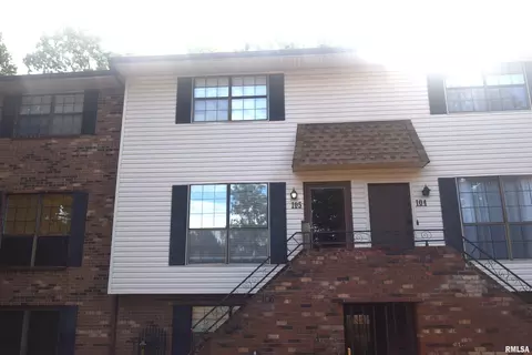 105 Halia Crst, Mount Vernon, IL 62864