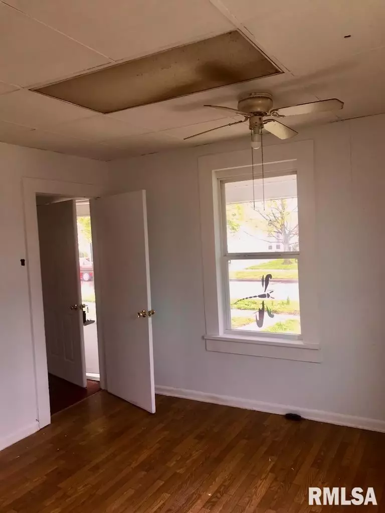 Bedroom - 1912 Hortense St, Murphysboro, IL 62966 photo 1 of 3