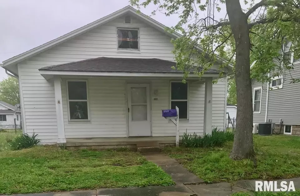 Exterior - 1912 Hortense St, Murphysboro, IL 62966 photo 2 of 5