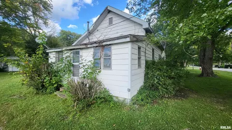 307 S Cherry St, Iuka, IL 62849 photo 21