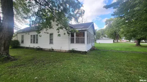 307 S Cherry St, Iuka, IL 62849 photo 19