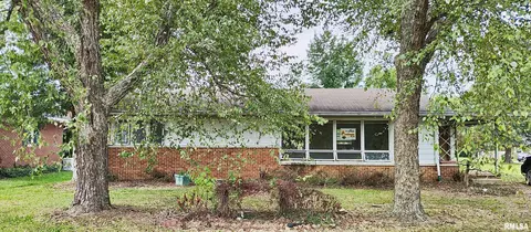 207 Baker Dr, Metropolis, IL 62960