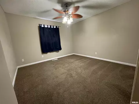 709 Maple St, Mount Vernon, IL 62864 photo 19