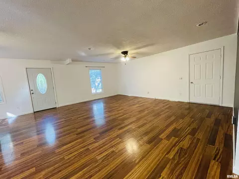 709 Maple St, Mount Vernon, IL 62864 photo 8