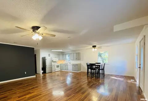 709 Maple St, Mount Vernon, IL 62864 photo 10