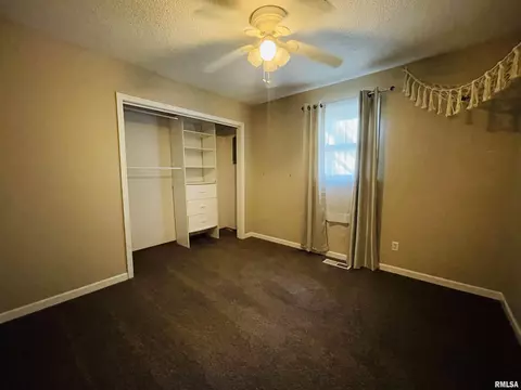 709 Maple St, Mount Vernon, IL 62864 photo 15