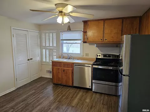 45 W Crownview, Mount Vernon, IL 62864 photo 8