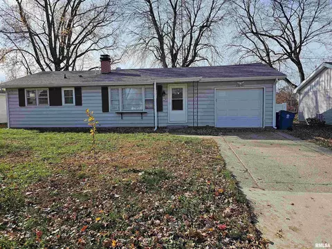 45 W Crownview, Mount Vernon, IL 62864 photo 3
