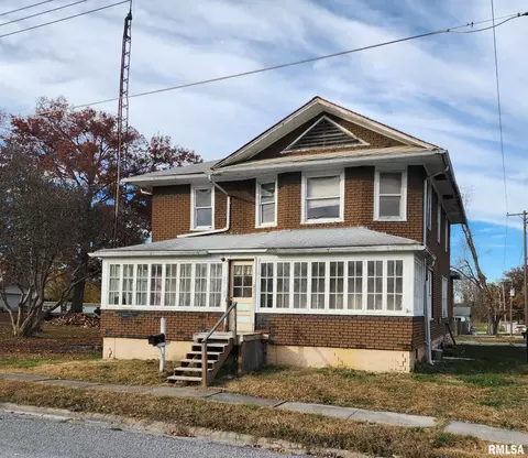 501 W Ernestine St, Christopher, IL 62822 photo 1