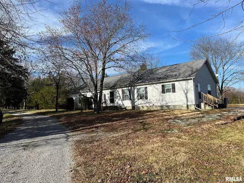 2016 S Route 37 Hwy, Marion, IL 62959