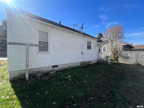 311 E 12th St, Metropolis, IL 62960 photo 4