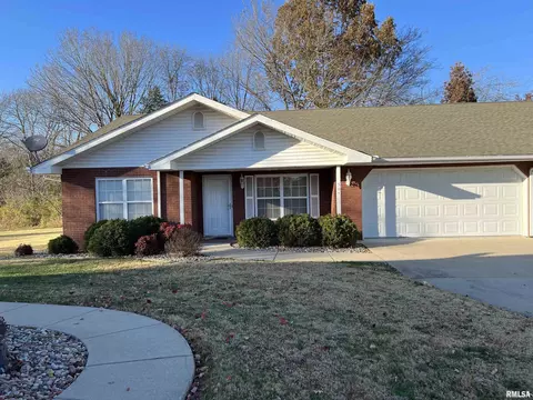 504 Hancock Ct, Carbondale, IL 62901