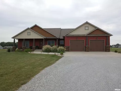 6630 Running Horse Dr, Carterville, IL 62918