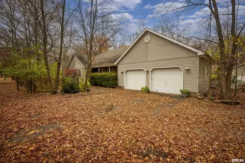 1812 Calico Rd, Marion, IL 62959