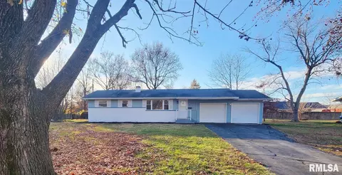 5 Cherry Dr, Mount Vernon, IL 62864 photo 3