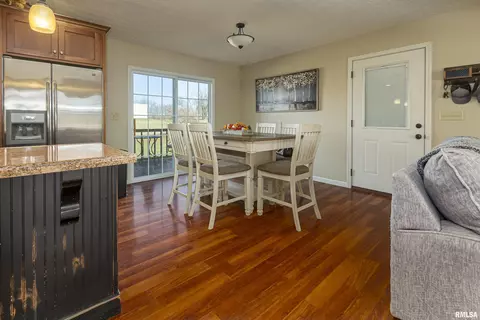2 Holly St, Dahlgren, IL 62828 photo 9