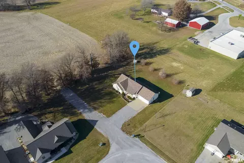 2 Holly St, Dahlgren, IL 62828 photo 2