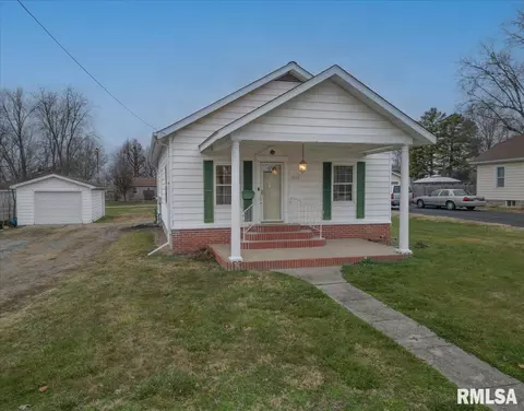 1008 N Van Buren St, Marion, IL 62959