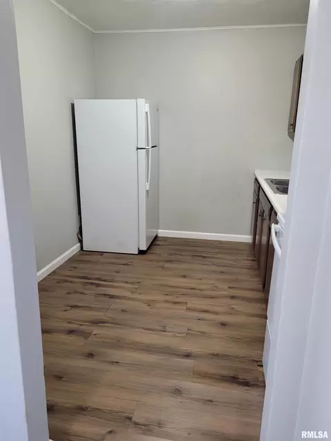 408 Main St, Mount Vernon, IL 62864 photo 3