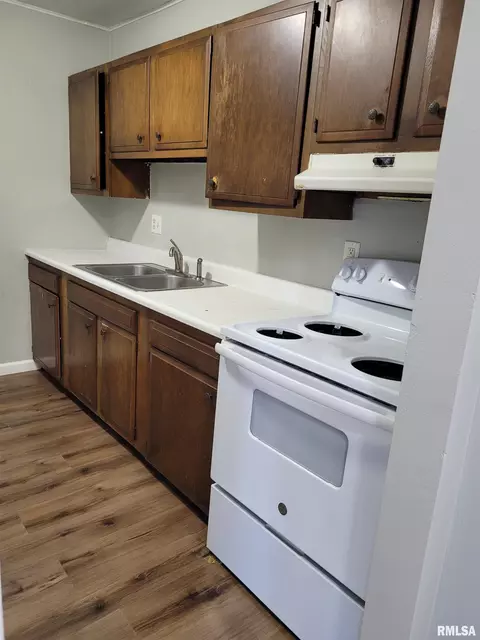 408 Main St, Mount Vernon, IL 62864 photo 4