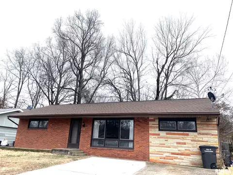 205 S Travelstead Ln, Carbondale, IL 62901