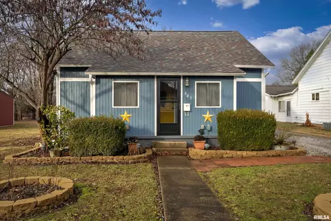 403 S Rains St, West Frankfort, IL 62896