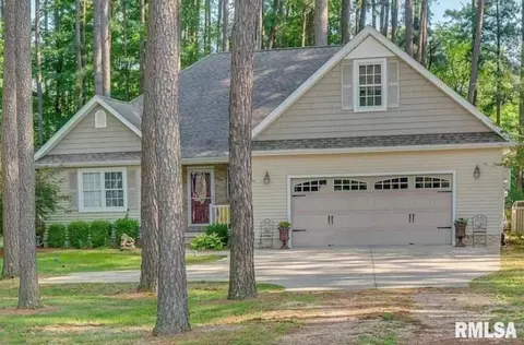 17806 E Shadow Lake Rd, Mount Vernon, IL 62864