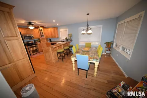 17806 E Shadow Lake Rd, Mount Vernon, IL 62864 photo 12