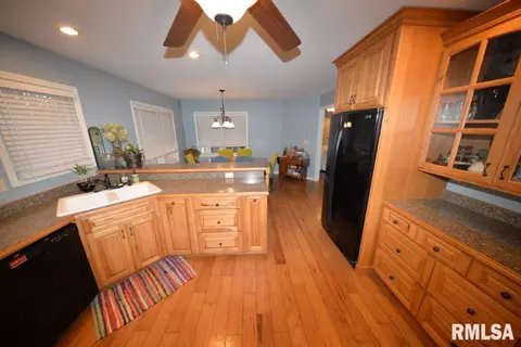 17806 E Shadow Lake Rd, Mount Vernon, IL 62864 photo 15