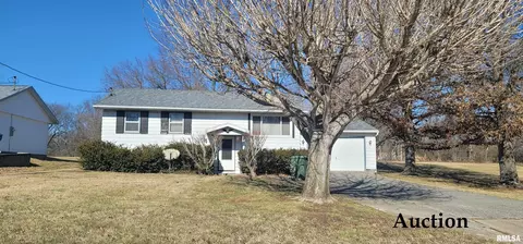 320 Brady Mill Rd, Anna, IL 62906