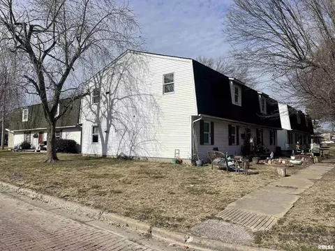 609 N 9th St, Herrin, IL 62948 photo 4