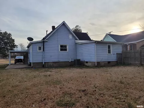 605 W Cherry St, Herrin, IL 62948 photo 11