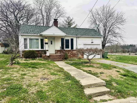409 Sycamore St, Anna, IL 62906 photo 1