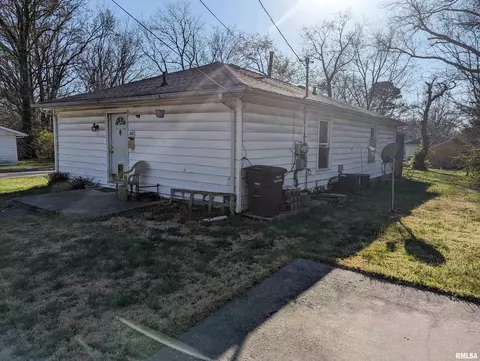 600 N Allyn St, Carbondale, IL 62901