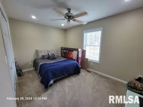 801 Bramlet St, Eldorado, IL 62930 photo 14