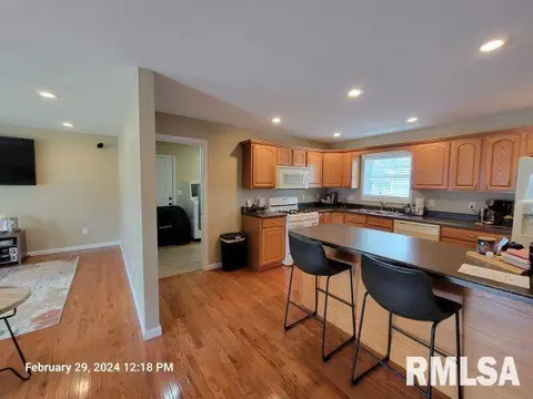 801 Bramlet St, Eldorado, IL 62930 photo 18