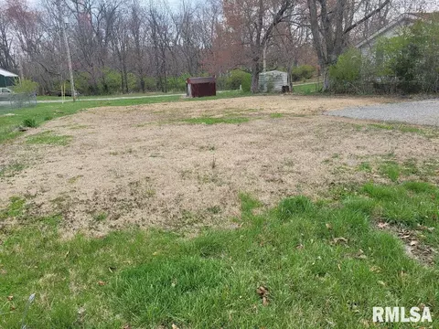 2806 Main St, Mount Vernon, IL 62864