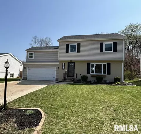 1712 E St Jude Ct, Peoria Heights, IL 61616
