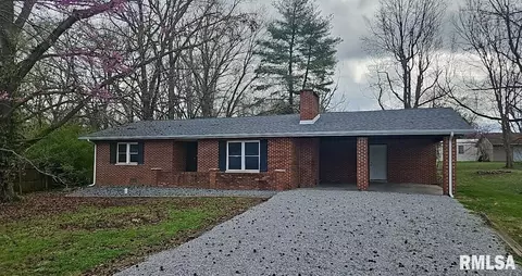 109 Kim St, De Soto, IL 62924