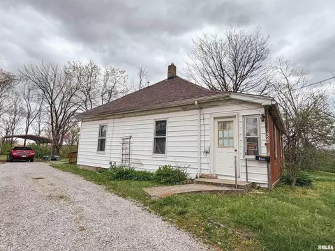 325 E Lewis St, Anna, IL 62906 photo 1